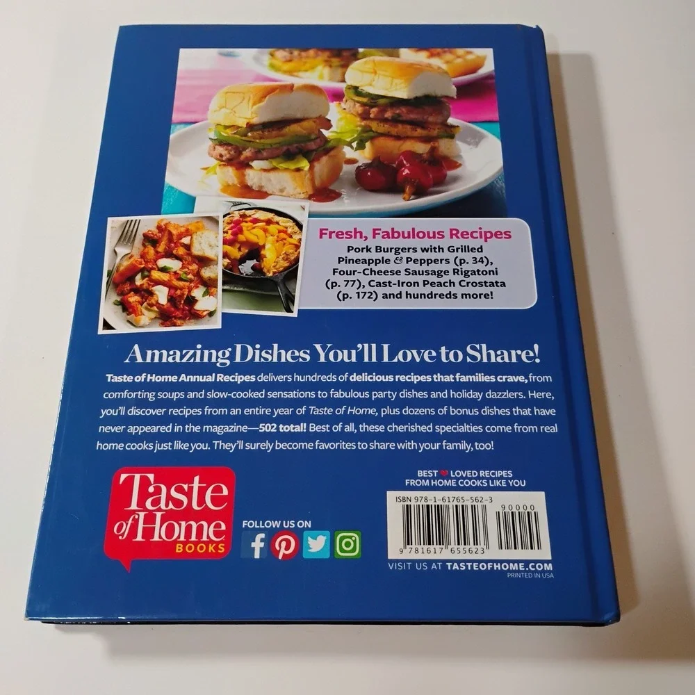 Taste of Home Cookbooks Hardcover Lot of 5